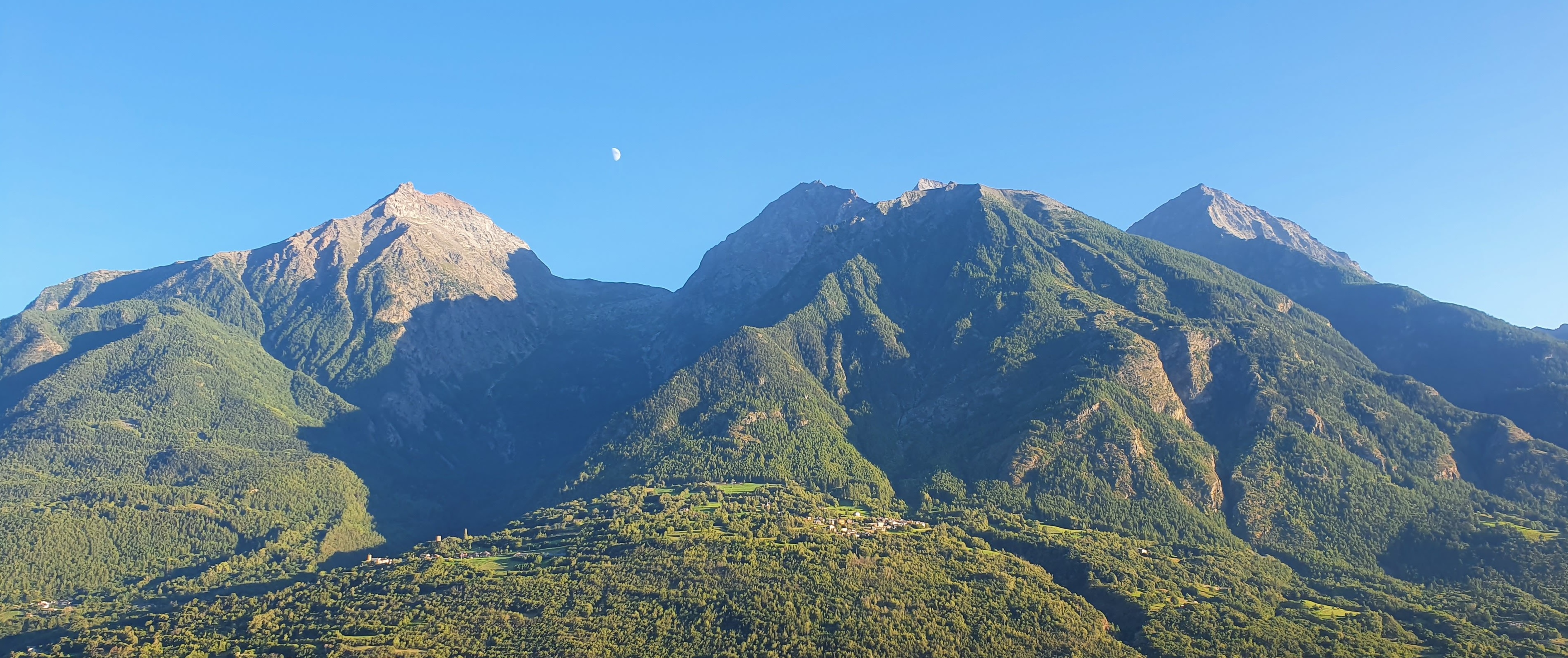Monte Emilius and Becca di Nona, Aosta Valley, Italy